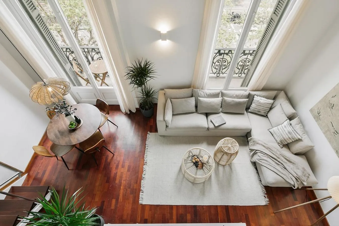 Apartment Agerola - 2 Bedrooms In Eixample Dreta Barcelona Spanien
