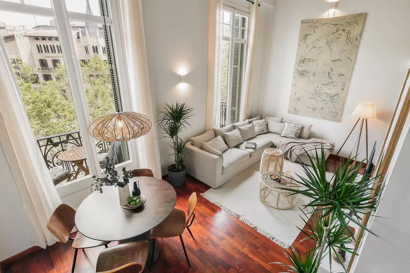 Agerola - 2 Bedrooms In Eixample Dreta Barcelona
